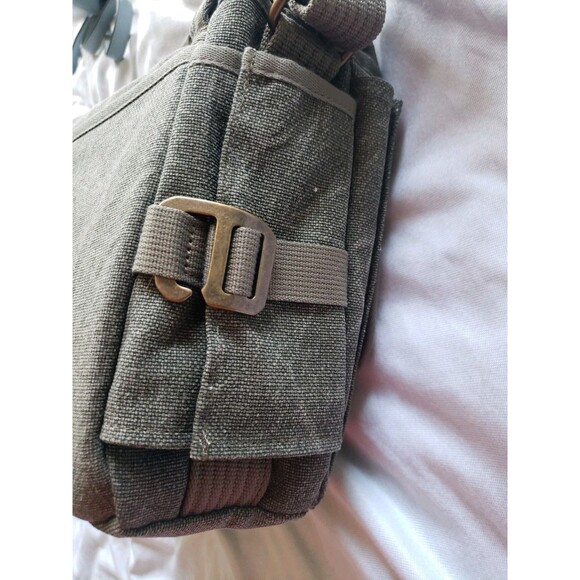 Think Tank Photo Retrospective 7M Shoulder Bag for Cameras NEW #754108 Pinestone - Picture 7 of 13